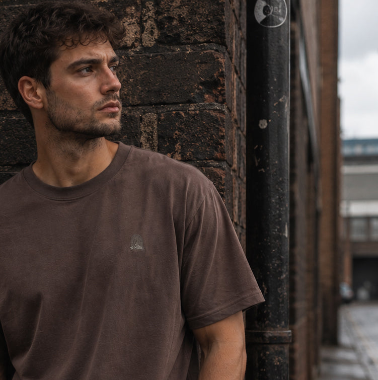 Sauce & Brown Dune oversized T-shirt in mocha – urban lifestyle view